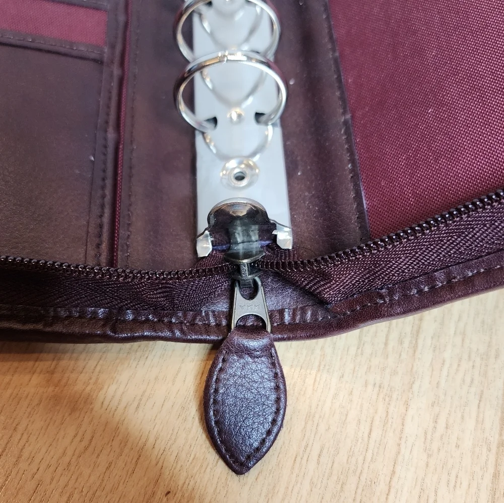 Day Timer Brown‎ Leather Zipper Planner 7 Ring